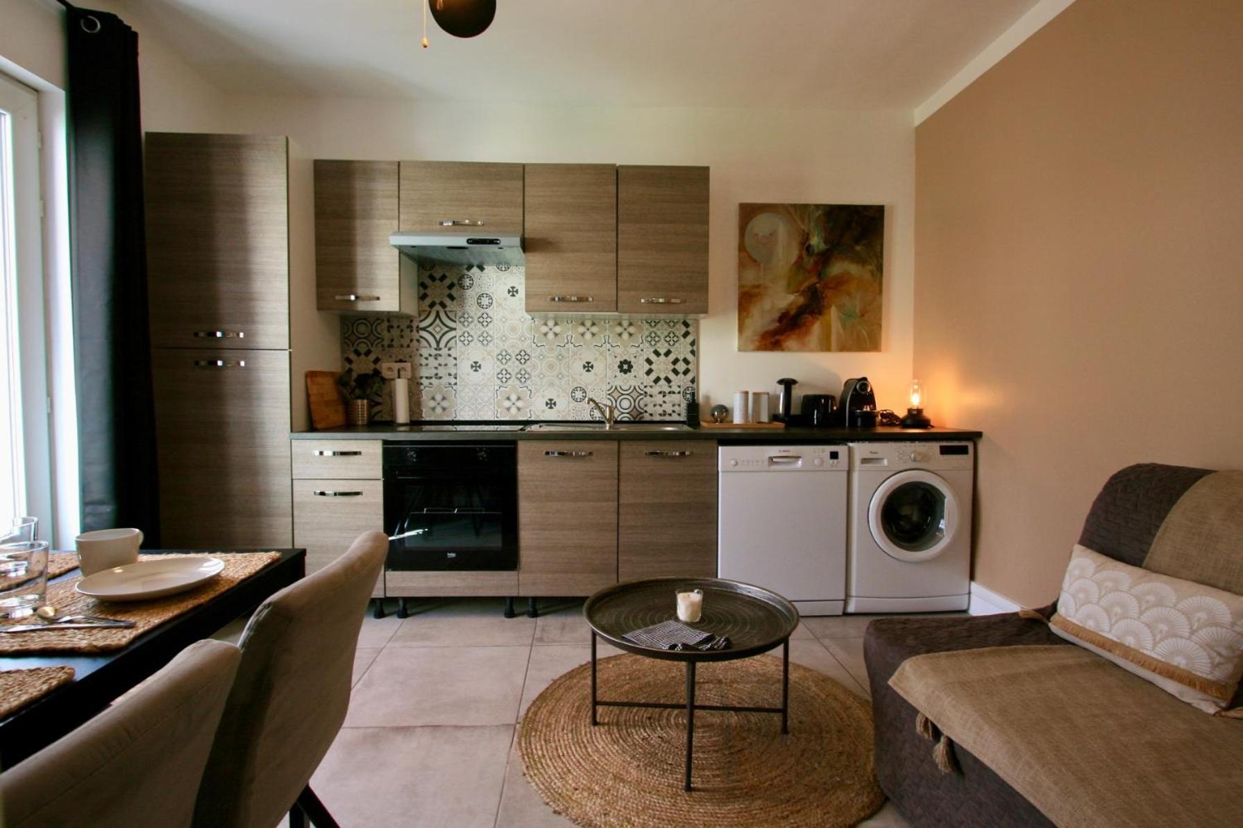 Tiny Harmony - Confortable Avec Jardin Et Jacuzzi Prives Pres D'aix En Provence Apartamento *