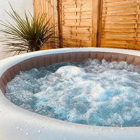 Tiny Harmony - Logement Confortable Avec Jardin Et Jacuzzi Prives Pres D'Aix En Provence Venelles Exterior foto
