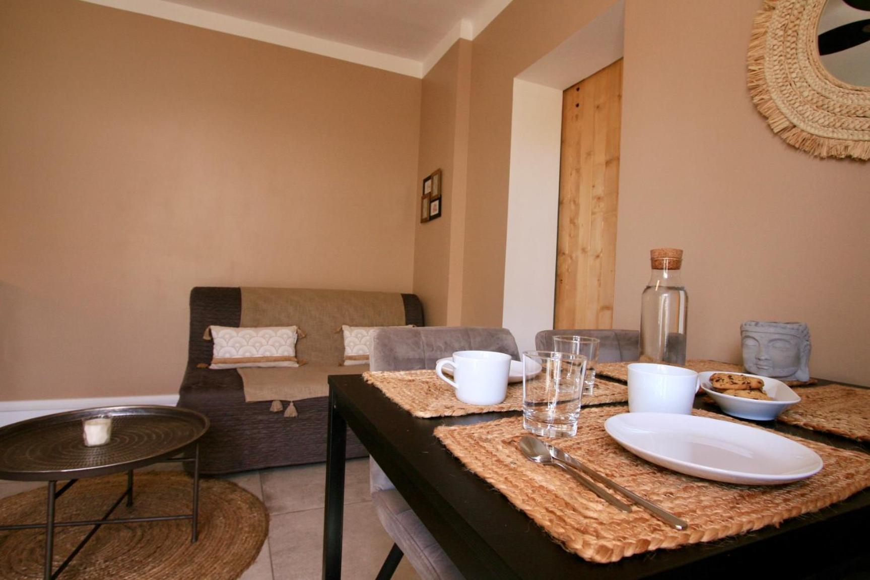 Tiny Harmony - Confortable Avec Jardin Et Jacuzzi Prives Pres D'aix En Provence Apartment